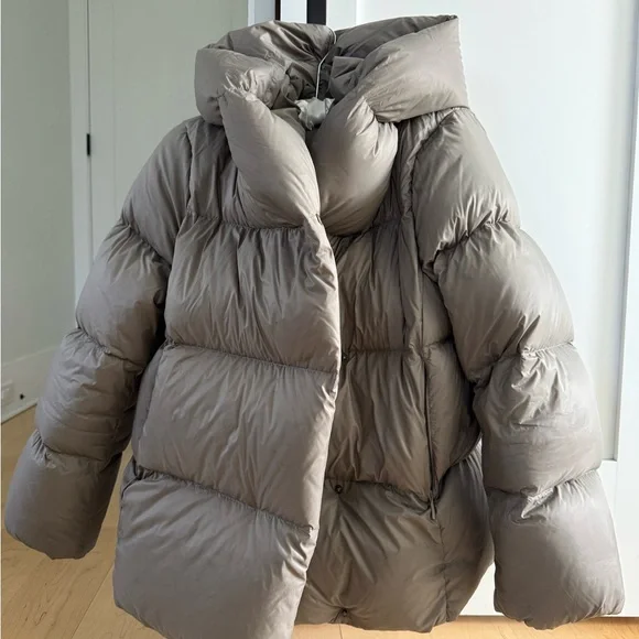 Quince Taupe Puffer Jacket - Picture 5 of 9